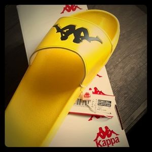 I'm selling Kappa slippers